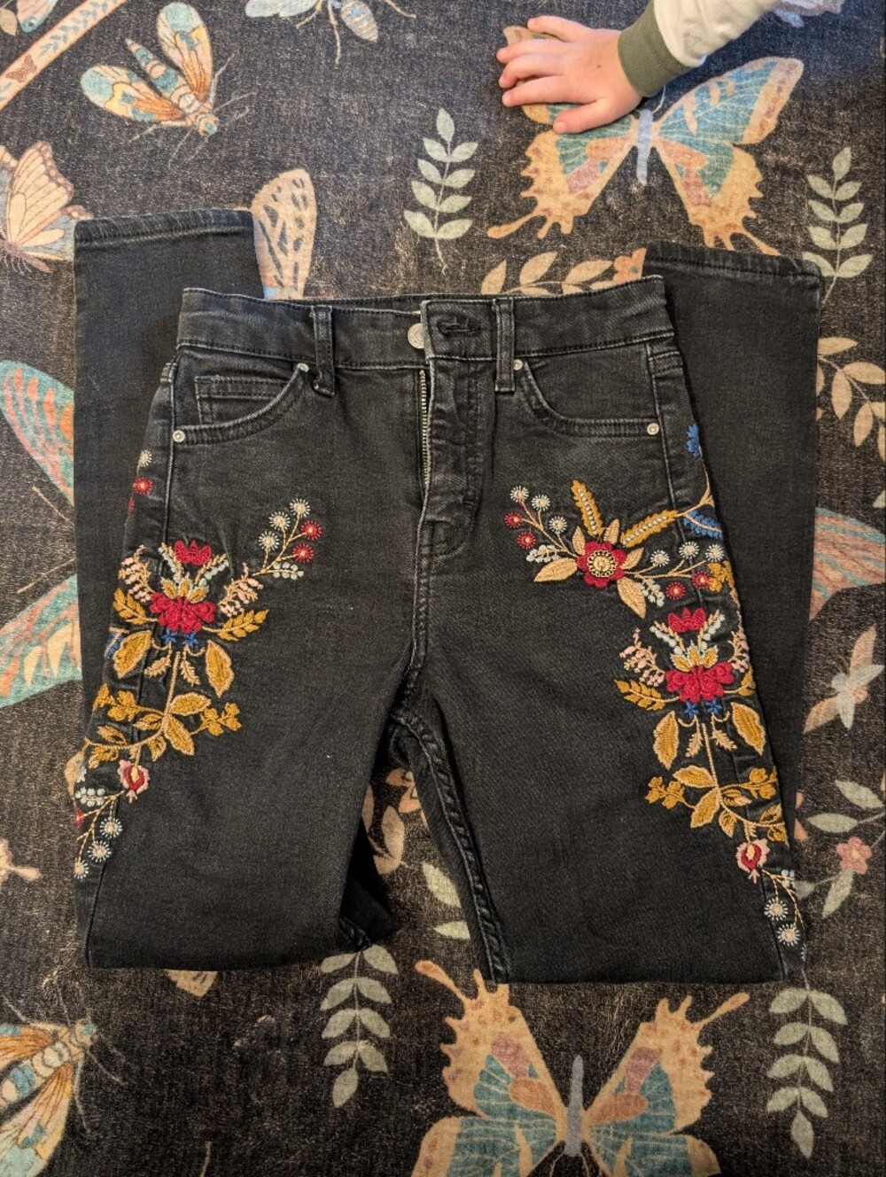 Topshop Jamie Jeans with Multicolor Floral Embroidery Size 25